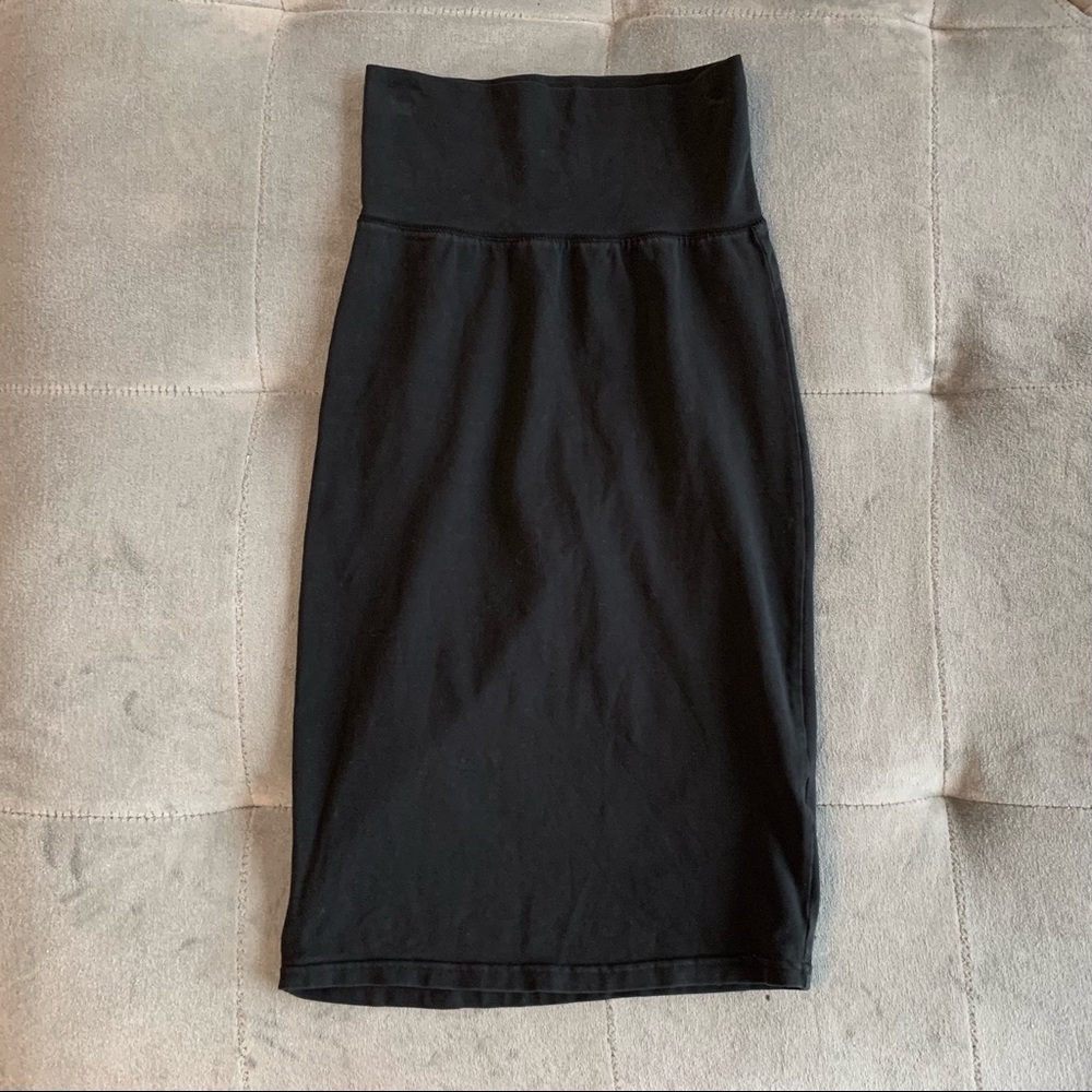 ARITZIA | WILFRED Black Midi Skirt